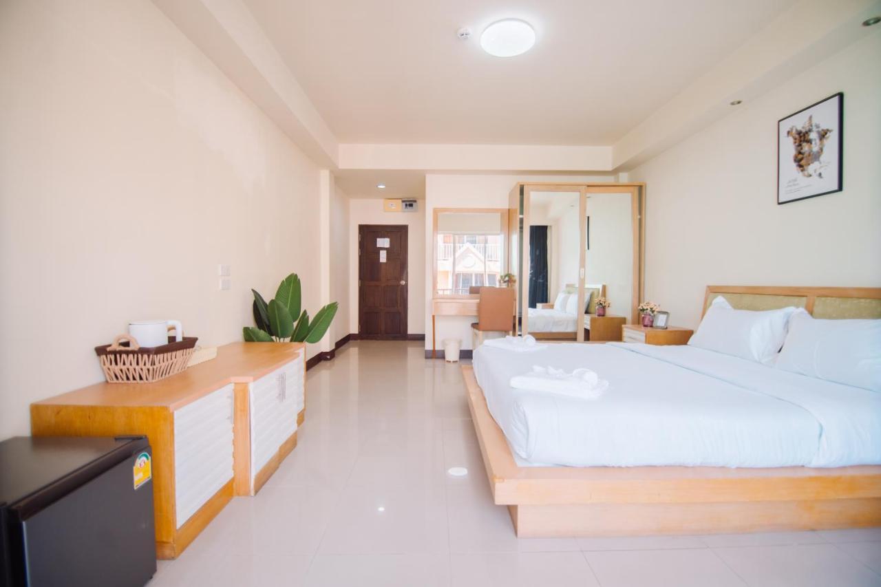 Patong Beach Side Hotel Экстерьер фото