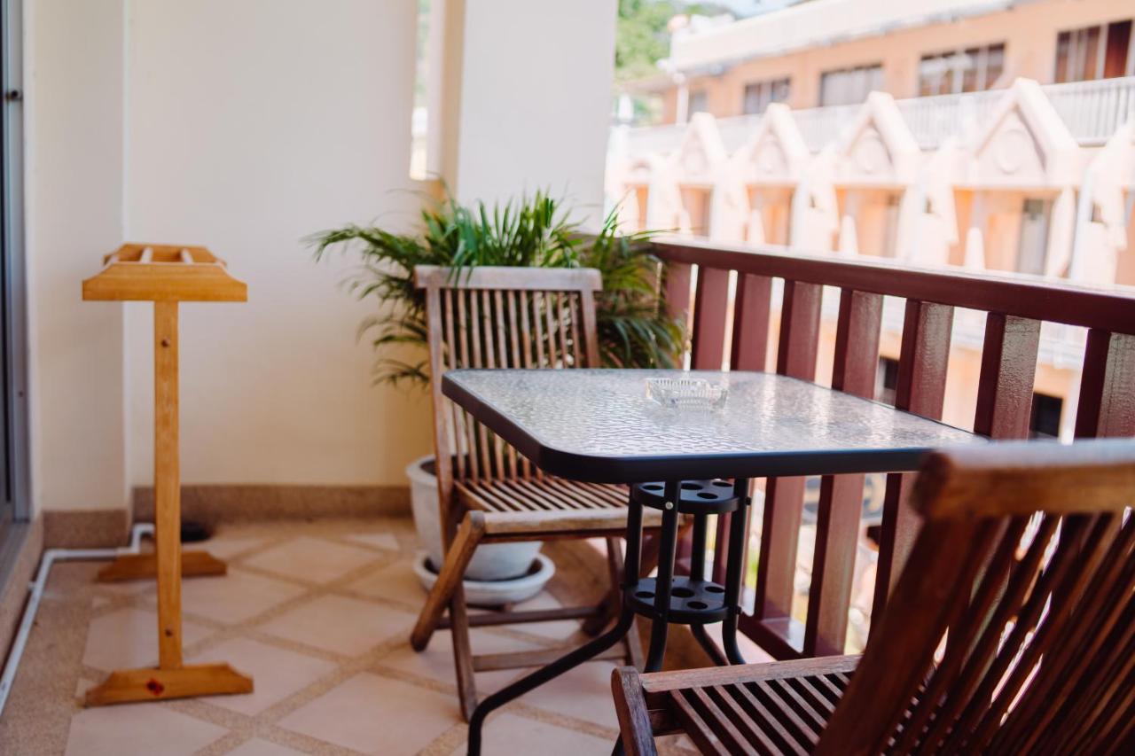 Patong Beach Side Hotel Экстерьер фото
