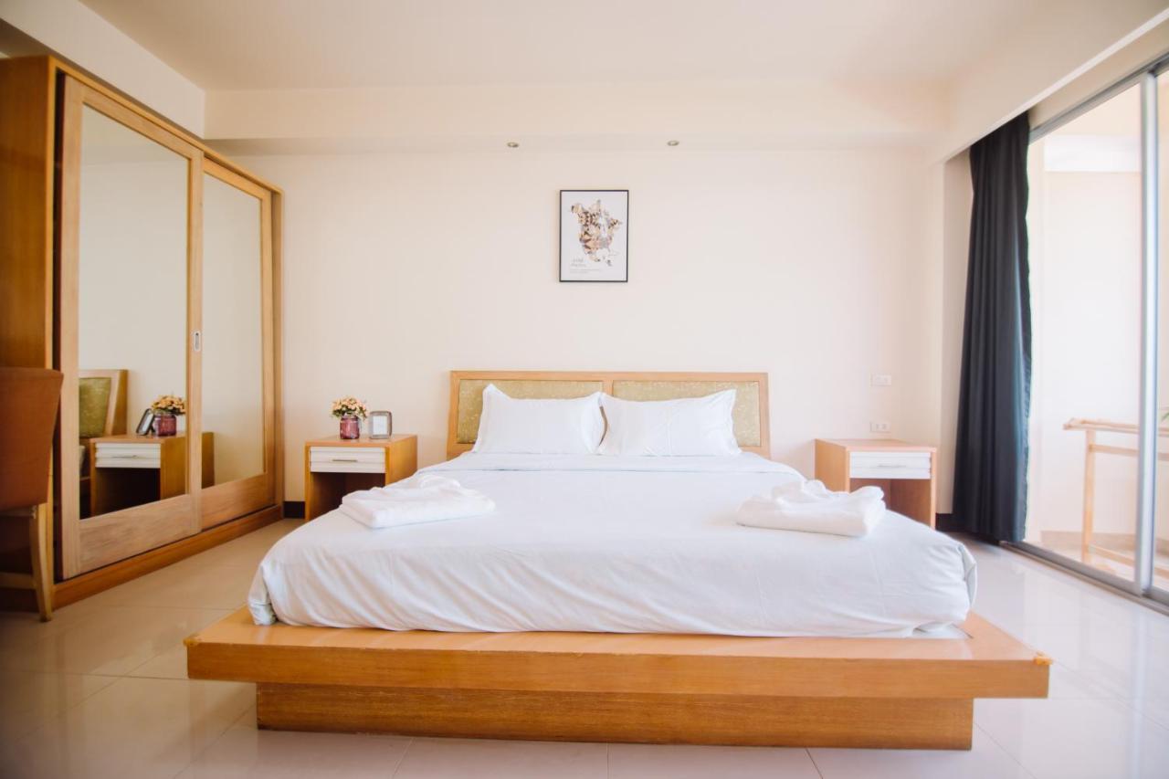 Patong Beach Side Hotel Экстерьер фото