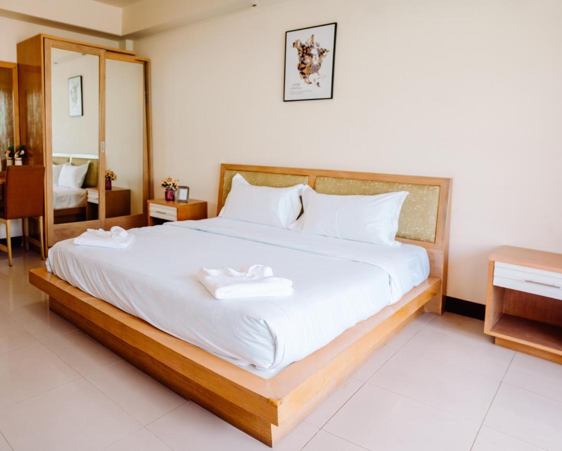 Patong Beach Side Hotel Экстерьер фото