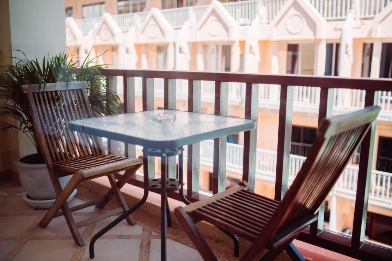 Patong Beach Side Hotel Экстерьер фото